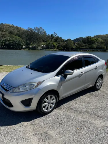 Ford Fiesta Sedan SE 1.6 16V Flex 4P 2011