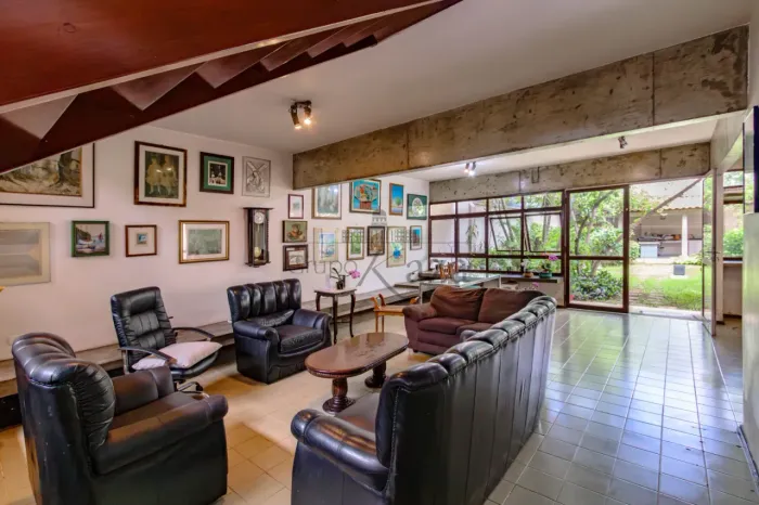 Casa - Jardim da Saúde - 4 Dormitórios - 360m².