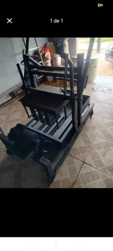 Máquina de produzir blocos de construção