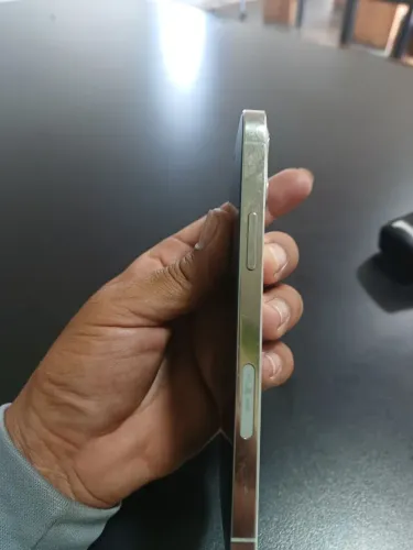 Iphone 12 normal