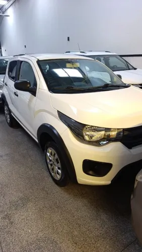 MOBI 2023 4 CILINDROS 