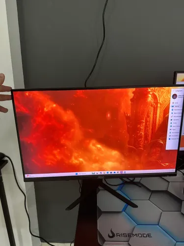 MONITOR AOC GAMING 24 POLEGADAS 180hz