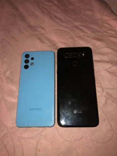 fazer oferta! VENDO 2 celulares para retirada de peças!