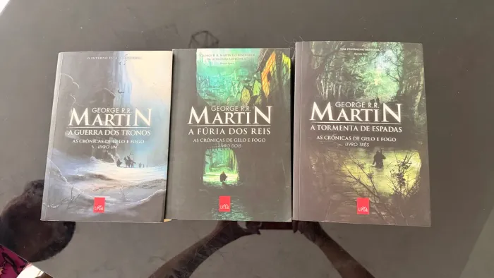 Livros as crônicas de gelo e fogo