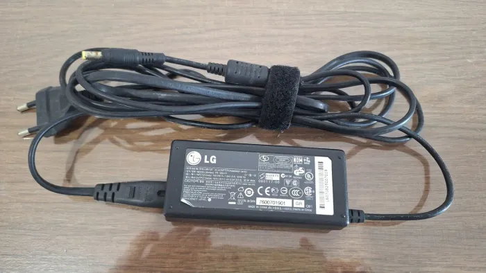 Fonte LG para Notebook