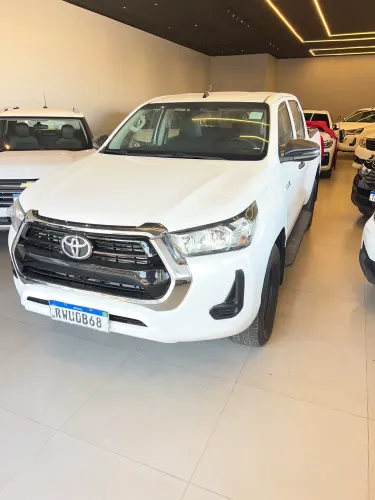 Toyota Hilux CD 4X4 2.8 Diesel Mec. 2022