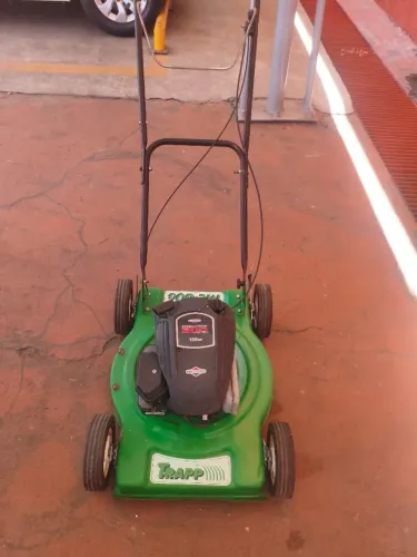 Cortador de grama Trap, revisado Em ótimo Estado
