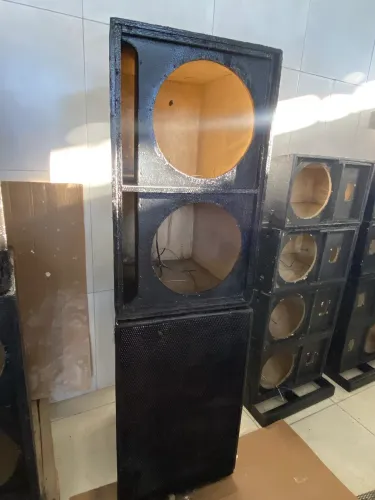 Caixas Gabinetes som 