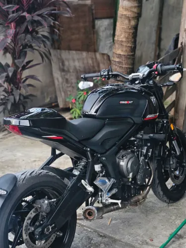 Triumph Trident 660 2025