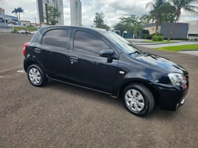 Toyota Etios X 1.3 Flex 16V 5P Mec. 2016