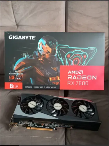 RX 7600 8GB Triple Fan