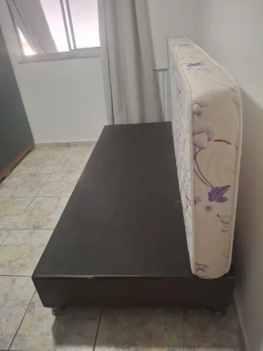 Cama box e colchão solteiro