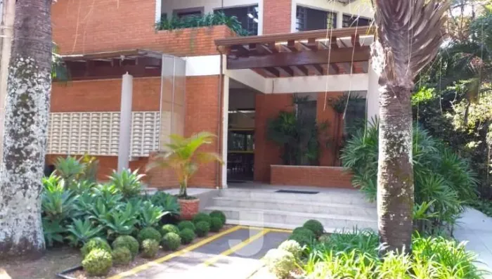 Casa em Condomínio à Venda - Condomínio Chácara Flora, Valinhos - 600m2 - 4 suítes