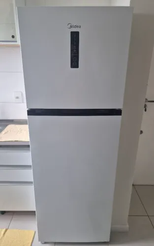Geladeira Midea