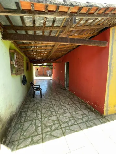 Vendo casa plana completa - 2 Qts, 1 WC, 2  vagas, sala e cozinha 