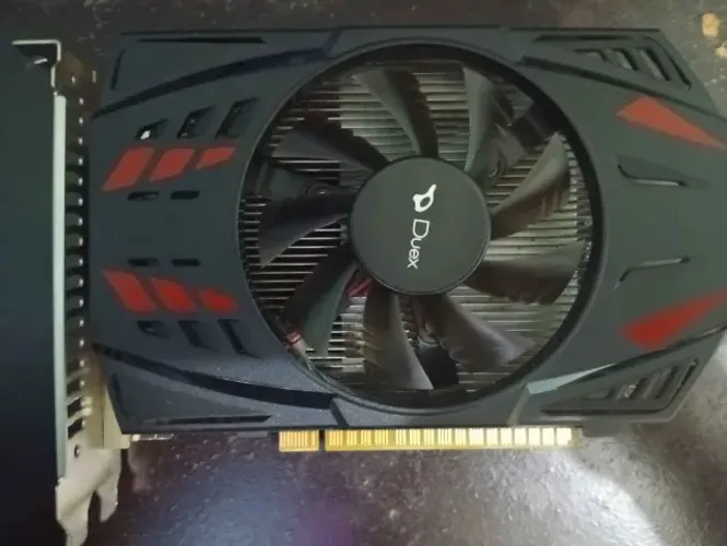 Vendo Placa de Video GTX 750 Ti 4GB DDR5