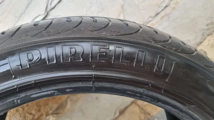 Pneu Pirelli Pzero 235/45 aro 18 Novinho