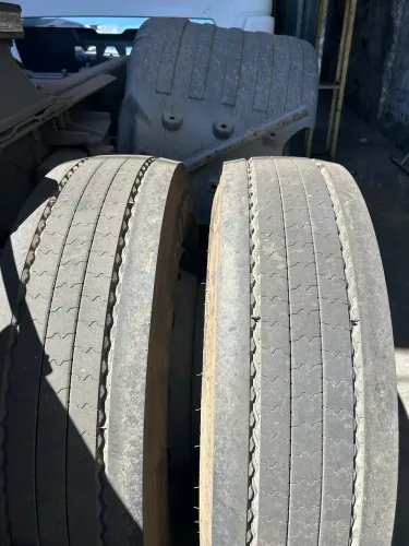 4 pneus 275