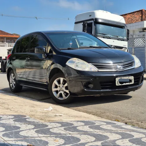 Nissan Tiida S 1.8/1.8 Flex 16V Mec. 2011
