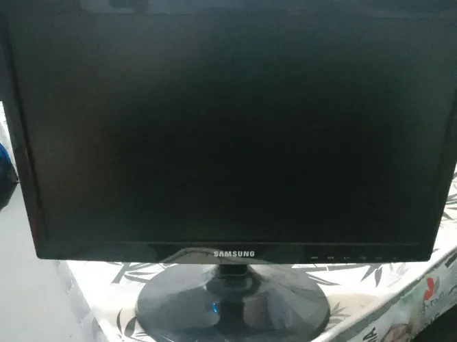 Monitor samsung impecável