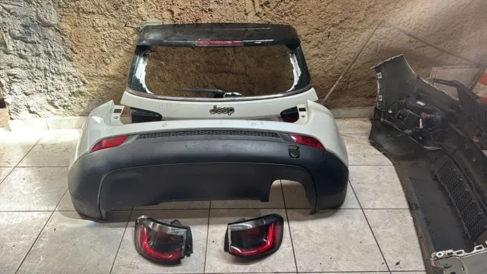 Tampa e pára-choque Jee Compass 2020