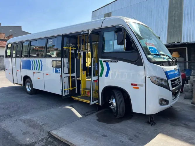 Micro ônibus Marco polo Volare 24/25