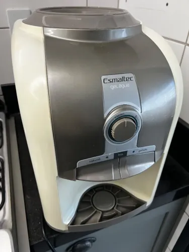 Gelágua Esmaltec (110v)