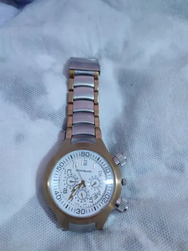 Um relógio Montblanc semi novo vendo ou troco por algo do meu interesse