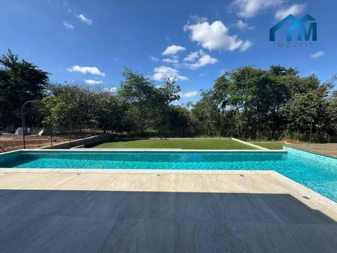 Casa com 4 quartos à venda, 479 m² por R$ 3.680.000 - Condomínio Residencial Primavera - S