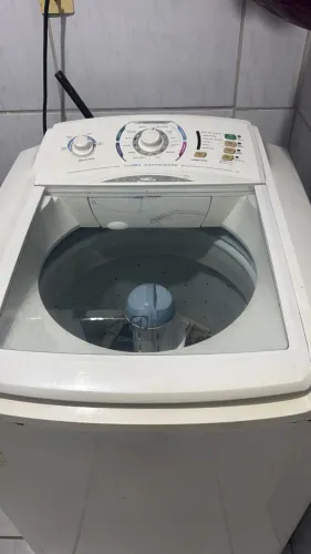 Máquina de lavar usada
