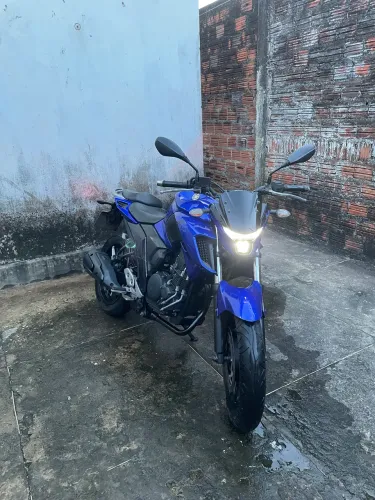 Fazer 250