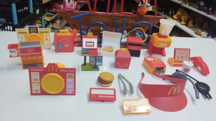 Coleção driver McDonald's vendo unidade