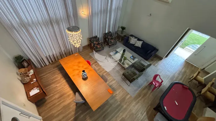 EXCELENTE CASA DE ALTO PADRÃO NO CONDOMÍNIO SAN REMO