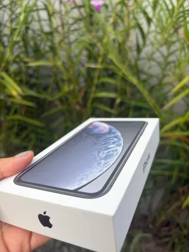 iPhone XR