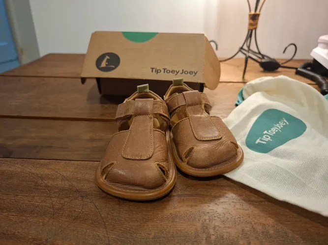Sandália tip toey joey