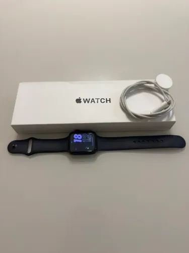 Apple Watch SE 44mm