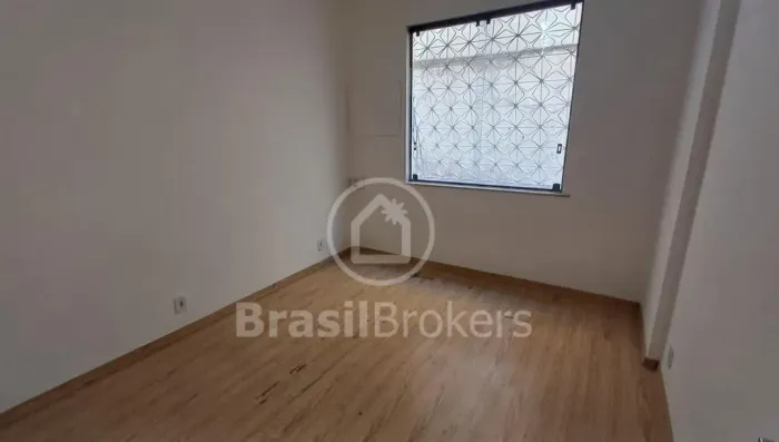 Apartamento - 53m² - Rua do Bispo