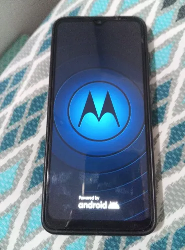 Vendo celular Motorola e 22 valor $ 300,00