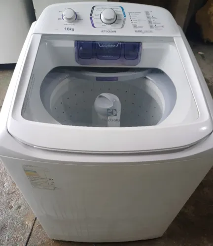 Máquina de lavar roupas Electrolux 16kg