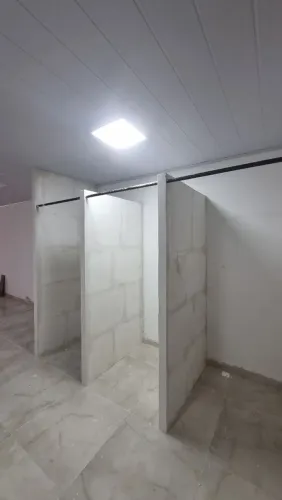 Provador de roupas de Gesso