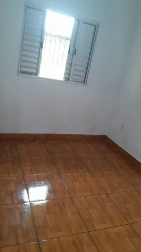Venda uma bela casa bem espaçosa