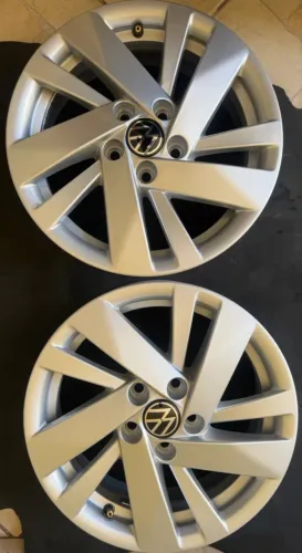 Par(02) Rodas Aro 15 Original VW Polo 2025