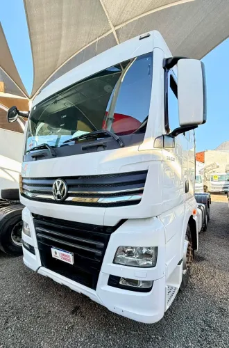 Volkswagen 29.520 Meteor 29.520 6x4 2p (diesel)(E5) 2022/2022 Vamos Seminovos Campinas
