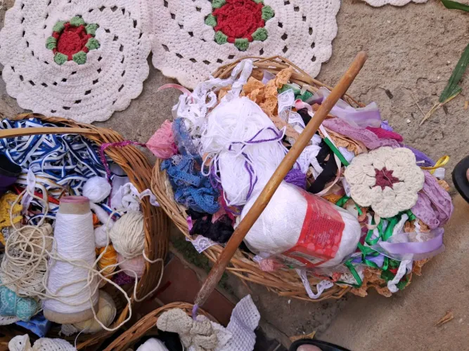 ? LOTE GRANDE DE MATERIAIS PARA COSTURA, CROCHÊ E ARTESANATO ? R$ 500! ?