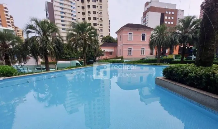 Apartamento Residencial à venda, Centro, Florianópolis - AP0446.