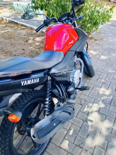 Vendo moto factor 2019/2020