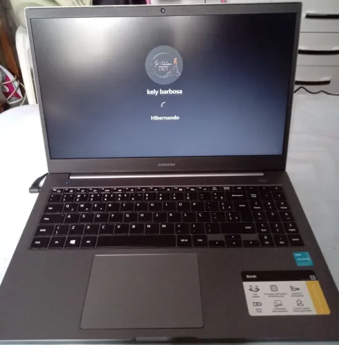 VENDE-SE NOTEBOOK SAMSUNG INTEL.