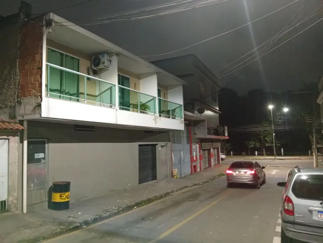 Alugo casa