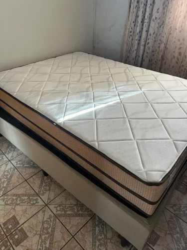 Cama de casal box