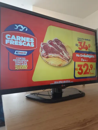 Tv HD LG 32 + Chromecast (leia a legenda)